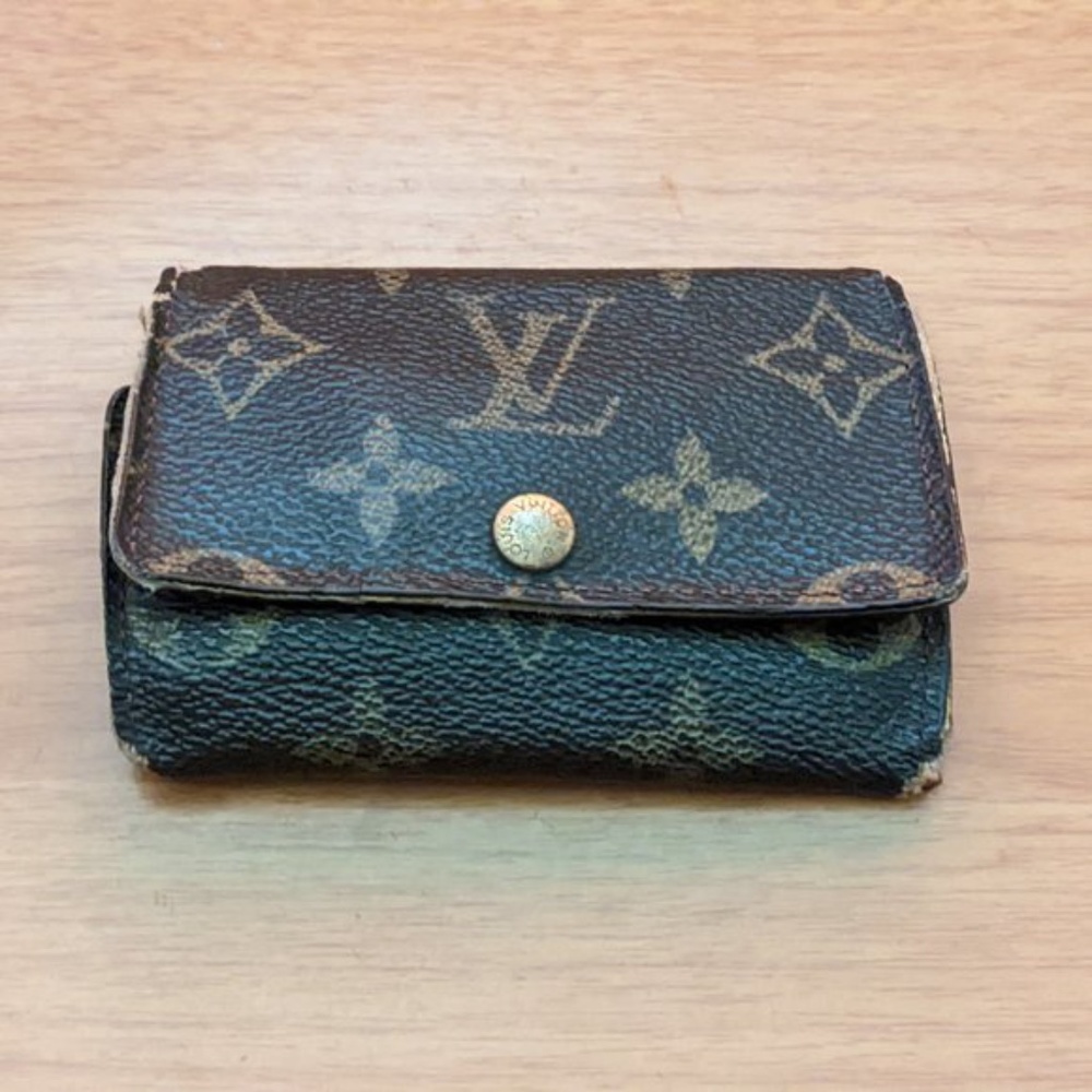 Louis Vuitton Monogram Key Holder/Wallet #1475💥PRICE DROP💥